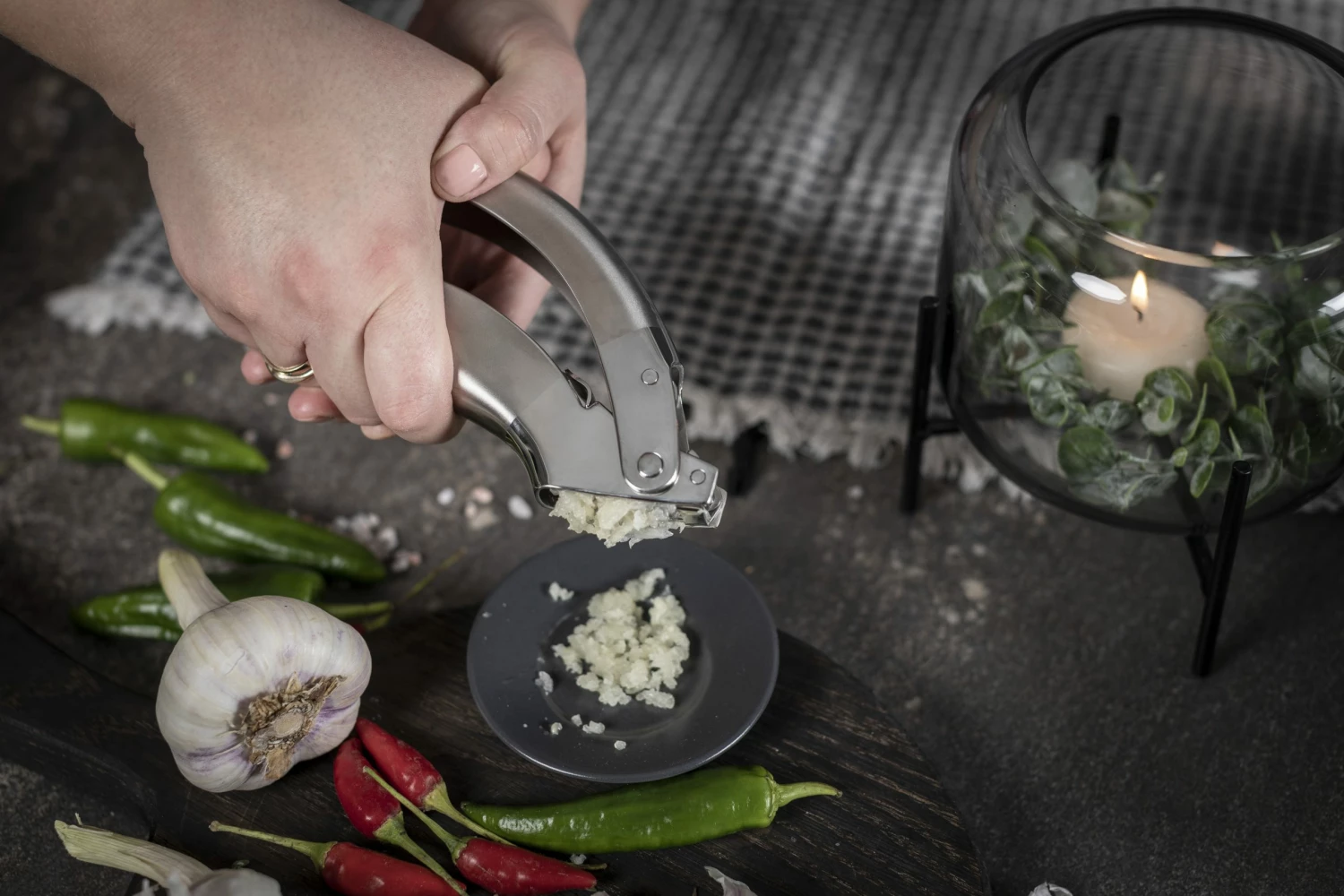 Promo β Kuhn Rikon Epicurean Garlic Press, Stainless Steel, 6.5 X 1 X 1.5 Inches, Silver π - Image 6